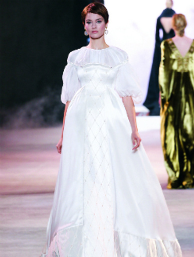 Модель с показа Ulyana Sergeenko AW-2013/14