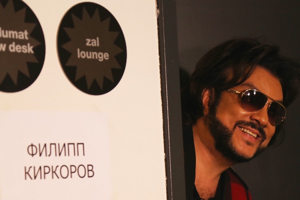 Филипп Киркоров в гримерной перед началом шоу 