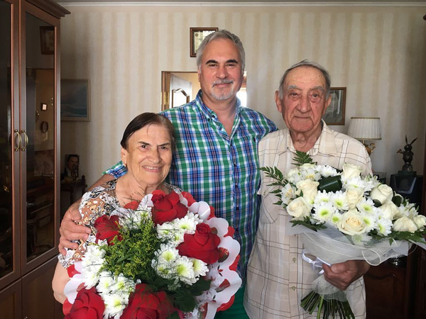 Валерий Меладзе с родителями Валерий Меладзе с родителями