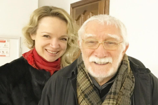 Армен Джигарханян и Виталина Цымбалюк-Романовская Армен Джигарханян и Виталина Цымбалюк-Романовская