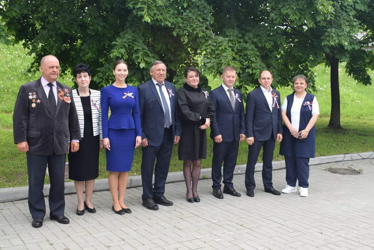 Анастасия Мельникова в июне посетила официальные мероприятия