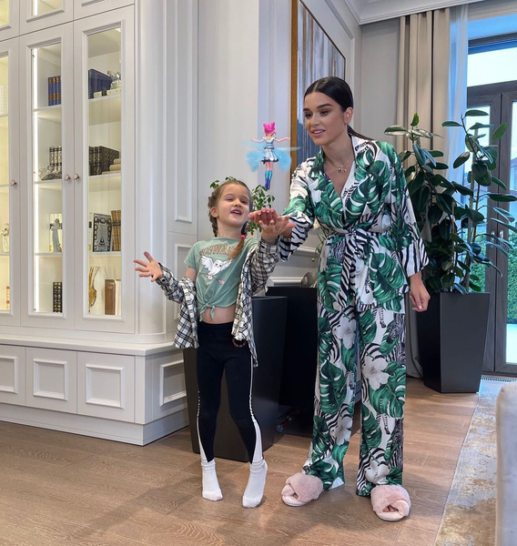 Бывшие супруги пытались сохранить теплые отношения ради общей дочери, но этого, увы, не вышло