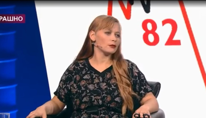 Мать, которая приковала своих детей к батарее и морила детей голодом, хочет вернуть родительские права