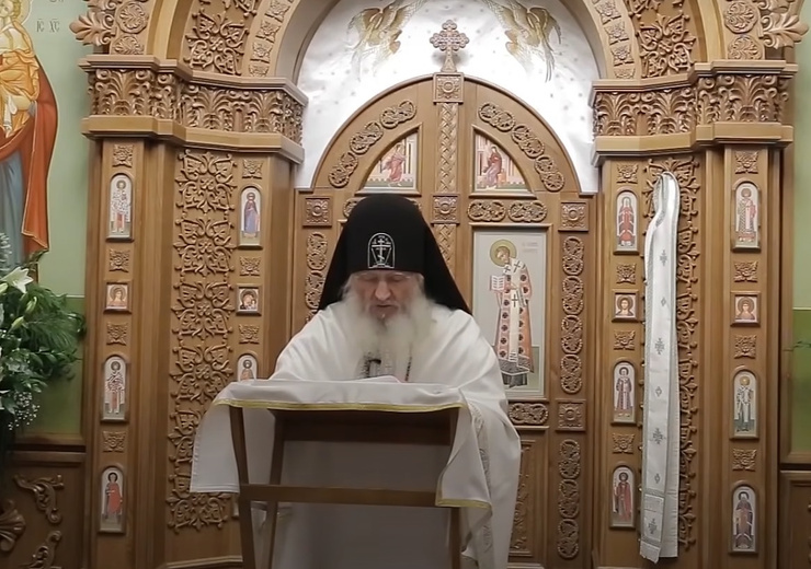 Отец Сергий читал проповеди в церкви
