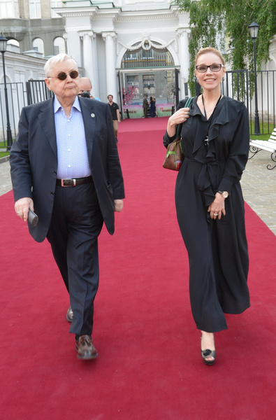 Между супругами Олегом Табаковым и Мариной Зудиной была большая разница в возрасте