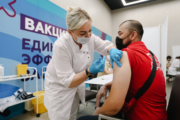 Пока единственным эффективным способом борьбы с коронавирусом остается вакцинация Пока единственным эффективным способом борьбы с коронавирусом остается вакцинация