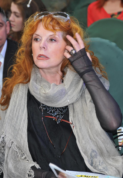 Клара Новикова Клара Новикова