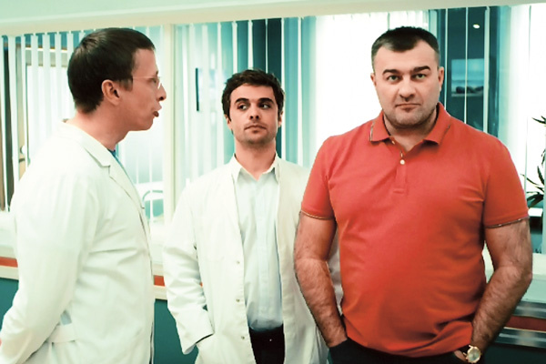 В последнем сезоне «Интернов» Пореченков сыграл экс-супруга главврача В последнем сезоне «Интернов» Пореченков сыграл экс-супруга главврача