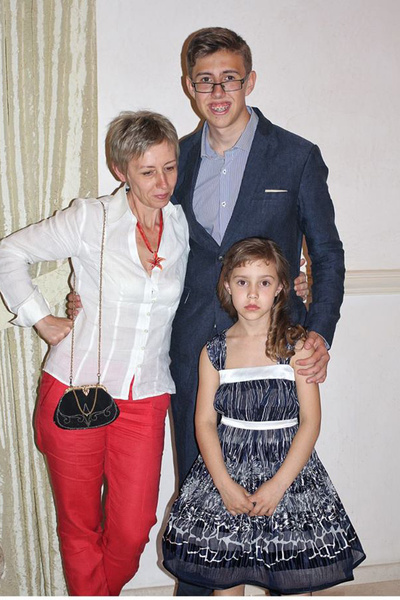 Татьяна Иванова с подросшими детьми