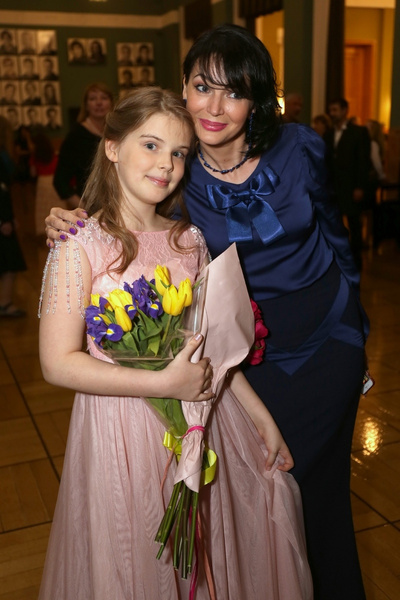 Юлия Абдулова с дочерью Женей