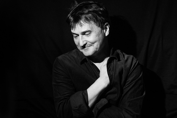 Юрий Бутусов Юрий Бутусов