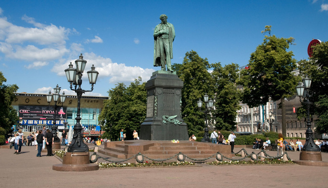 Взрыв в подземном переходе у Пушкинской площади. 20 лет со дня ужасного теракта в метро