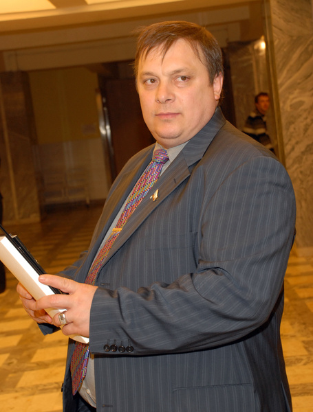 Андрей Разин хочет поговорить с Шатуновым Андрей Разин хочет поговорить с Шатуновым