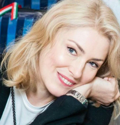 Актриса сообщила, что не бросит внука, если он действительно от ее сына Актриса сообщила, что не бросит внука, если он действительно от ее сына