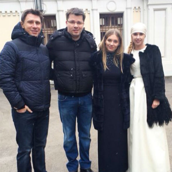 Гарик Харламов и Кристина Асмус с кумовьями