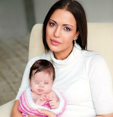 Алина Брагина с дочерью Алина Брагина с дочерью