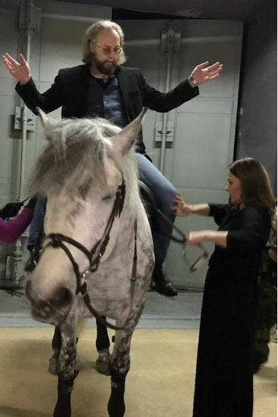 Мария Голубкина прививает Борису Ливанову любовь к лошадям