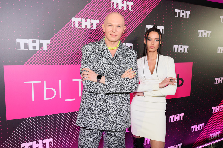 Гоша Карцев и Анастасия Решетова на презентации шоу «ТЫ_Топ-модель на ТНТ» Гоша Карцев и Анастасия Решетова на презентации шоу «ТЫ_Топ-модель на ТНТ»