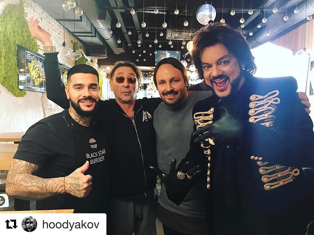 Филипп Киркоров и Тимати окончательно помирились, выпустив