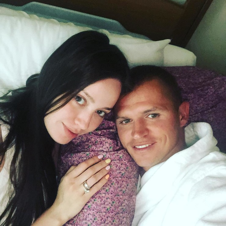 Анастасия Костенко и Дмитрий Тарасов поженились лишь этой зимой