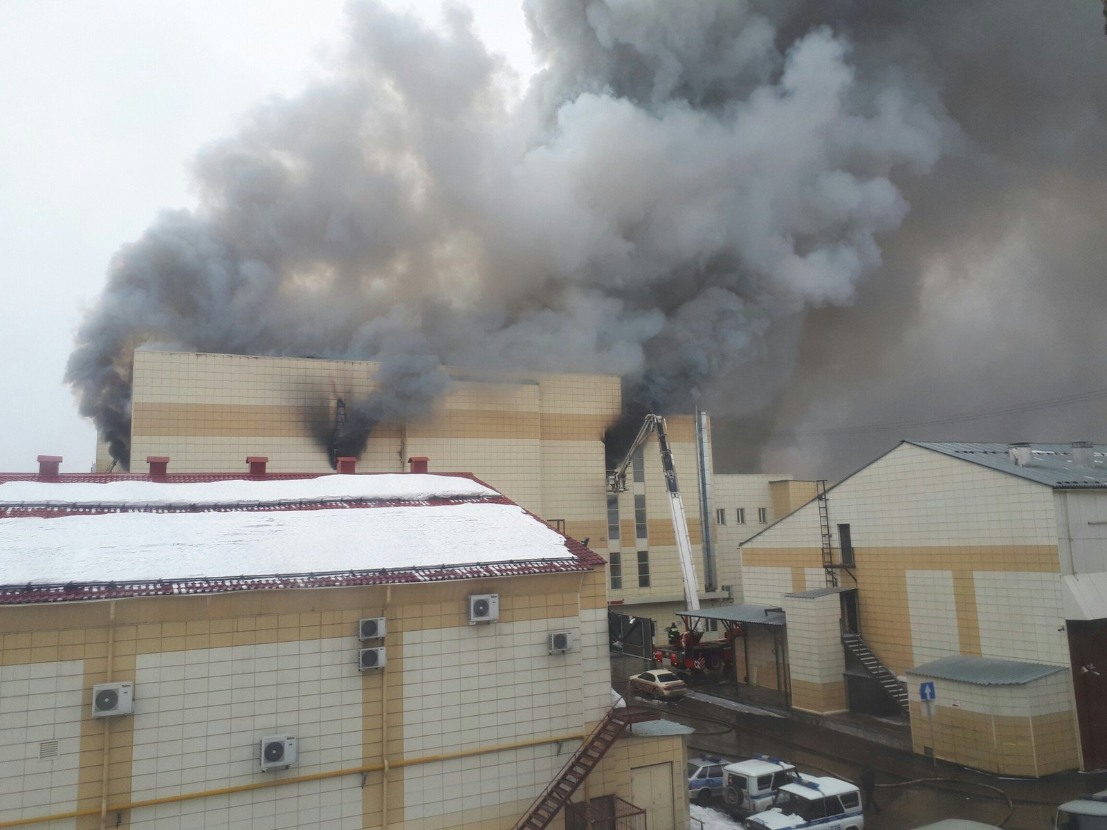 Пожар в Кемерово в ТЦ зимняя