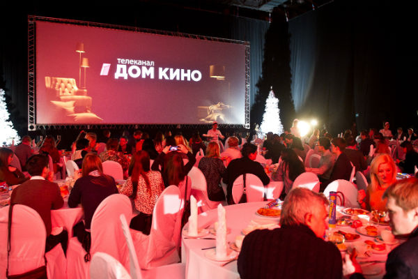 Кинозавтрак напоминал встречу Нового года в фильме "Карнавальная ночь"