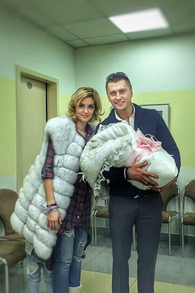 Недавно у пары родился второй ребенок Недавно у пары родился второй ребенок