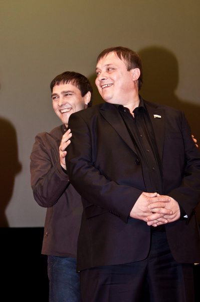 В последние годы певица судится с продюсером Андреем Разиным. 