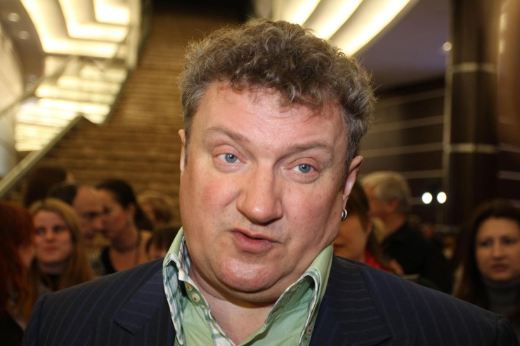 Олег Комаров