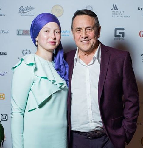 Ренат ибрагимов и его молодая жена, Светлана миннеханова