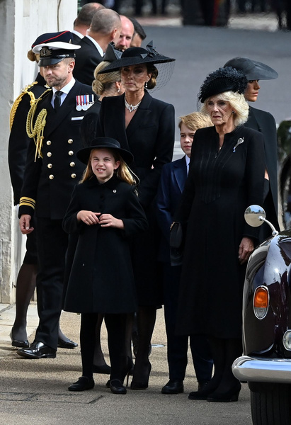 News: More than 4 billion people watched the funeral of Elizabeth II on the Web - photo #5