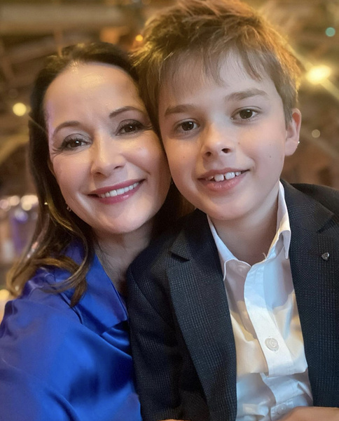 Актриса одна воспитывает 10-летнего сына Виктора