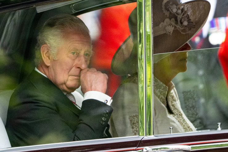 Принц Чарльз заменил королеву Елизавету на церемонии