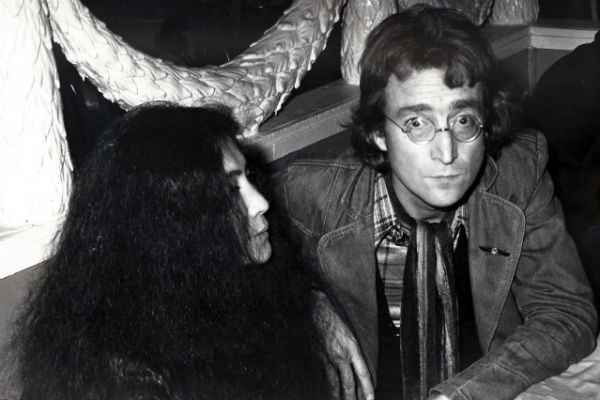 Джон Леннон с женой Йоко Оно