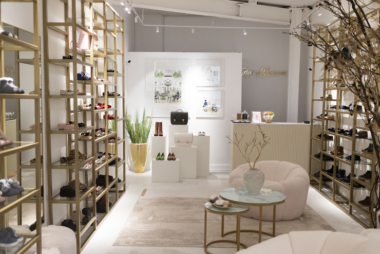 Стиль жизни: Age of Innocence ждет в гости в свой зимний pop-up store на Патриарших прудах – фото №2 Стиль жизни: Age of Innocence ждет в гости в свой зимний pop-up store на Патриарших прудах – фото №2