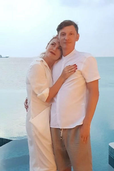 Гимнастка считает, что должна быть стройнее мужа Гимнастка считает, что должна быть стройнее мужа