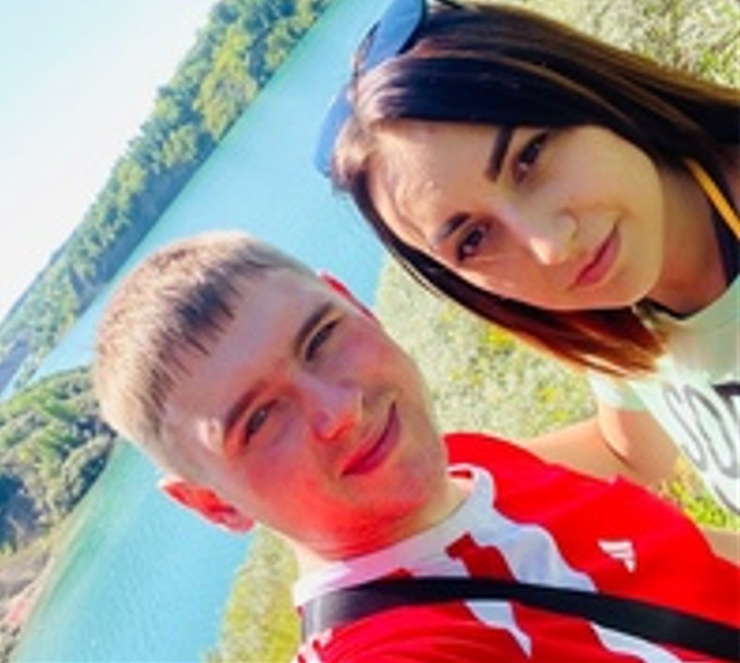 Олег и его избранница планировали пожениться весной