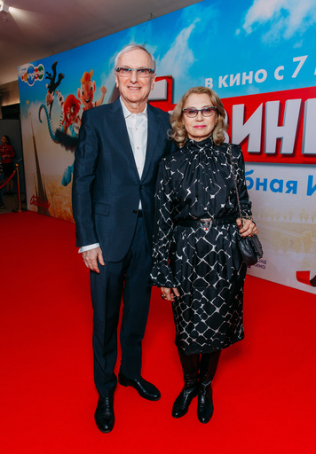 Генеральный директор киностудии им. Горького Сергей Зернов с женой