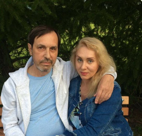 Николай Носков с женой Мариной, которая поддерживает его в непростой период