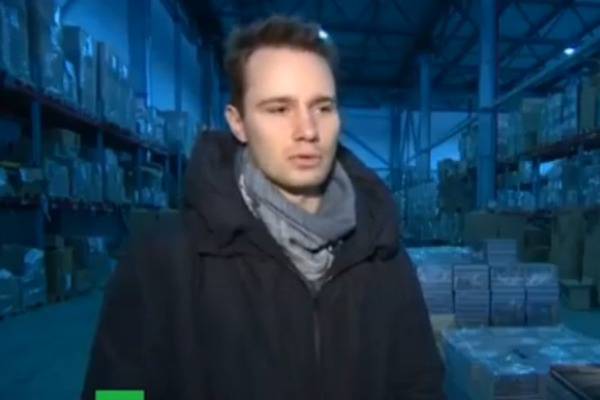 Издатель Дмитрий Озеранский расстроен, что большая часть экземпляров книги пылится на складе Издатель Дмитрий Озеранский расстроен, что большая часть экземпляров книги пылится на складе