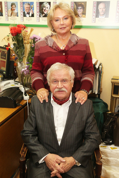 Вместе с мужем в 1994-м Екатерина создала «Есенинский культурный центр» на Арбате