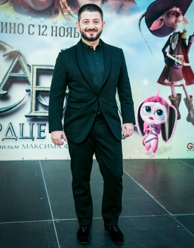 Михаил Галустян