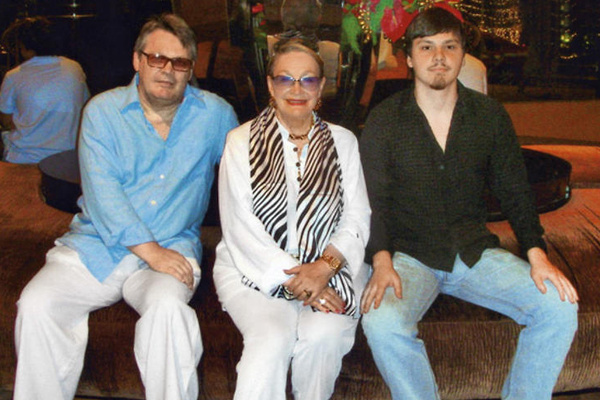 Людмила Ивановна с сыном и внуком