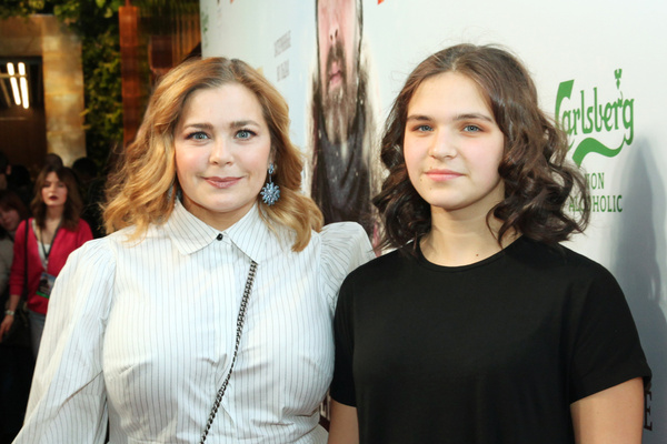 Ирина Пегова с дочерью Таней Ирина Пегова с дочерью Таней