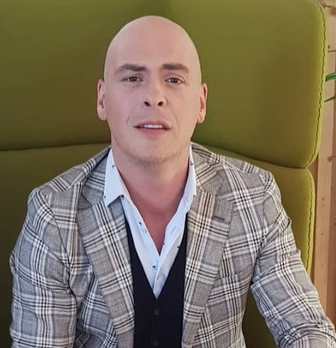 Антон Привольнов Антон Привольнов