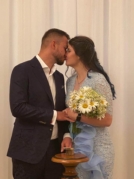 Влюбленные связали себя узами брака