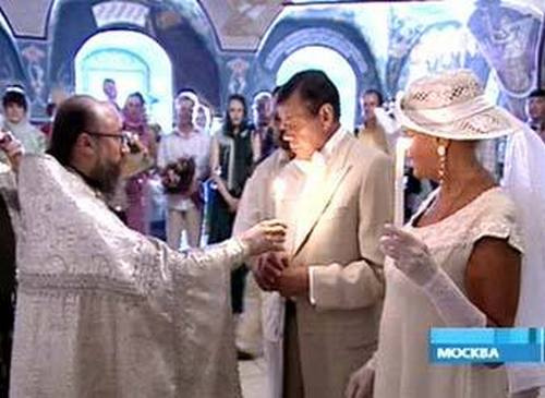 Венчание Караченцова и Поргиной состоялось в 2005 году