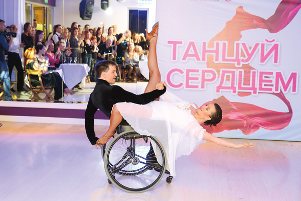 Спортивные танцы на колясках вскоре войдут в программу Паралимпийских игр Спортивные танцы на колясках вскоре войдут в программу Паралимпийских игр