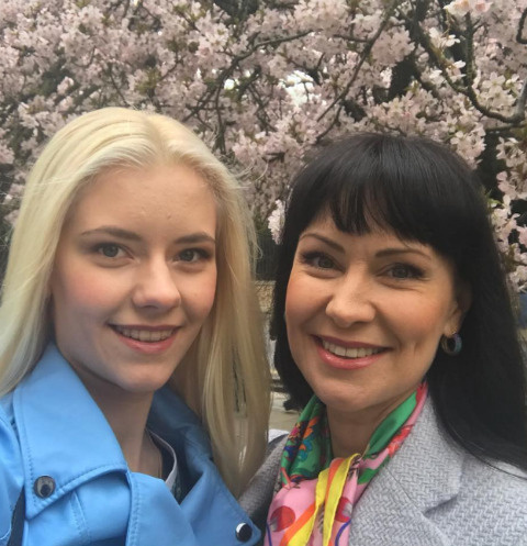 Нонна Гришаева с дочерью Настей