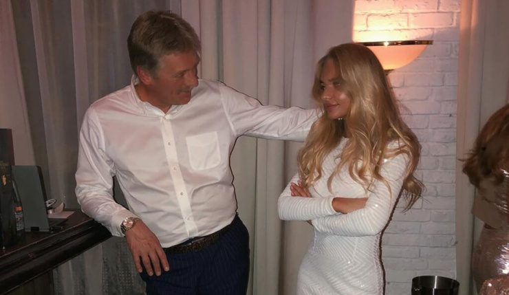 Дмитрий Песков не балует дочь Дмитрий Песков не балует дочь